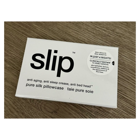 Slip • Pure Silk Pillowcase • White - Picture 2 of 3